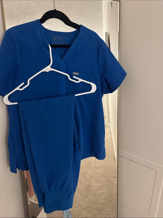 Figs Pants - Figs Women's Scrub Set in Royal Blue